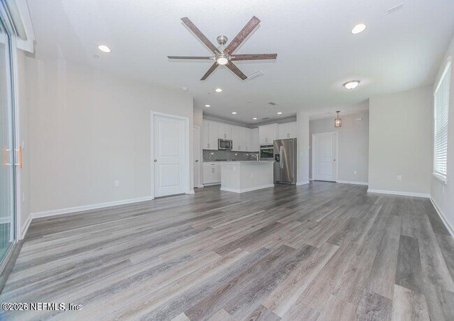 Foto del edificio - 432 Pine Bluff Dr