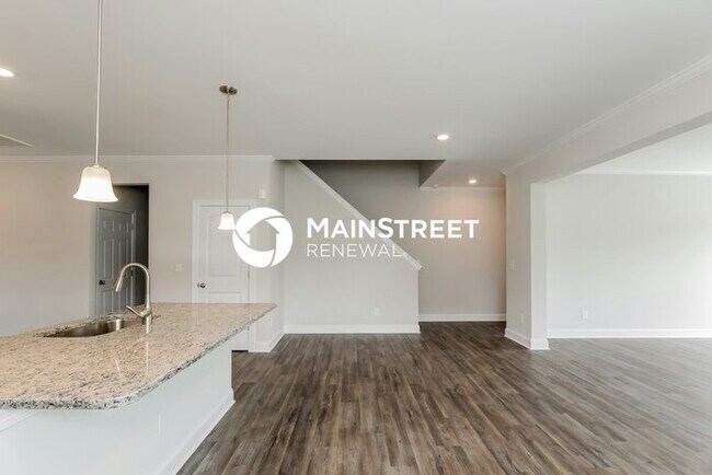 Foto del edificio - 4 Bedroom Pet-Friendly Home in Monroe, NC with Main Street Renewal