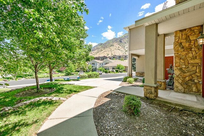 Building Photo - 1104 Meadow Fork Rd #9