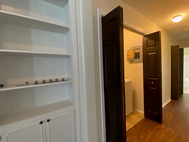 Foto del edificio - 1712 Todd Ct