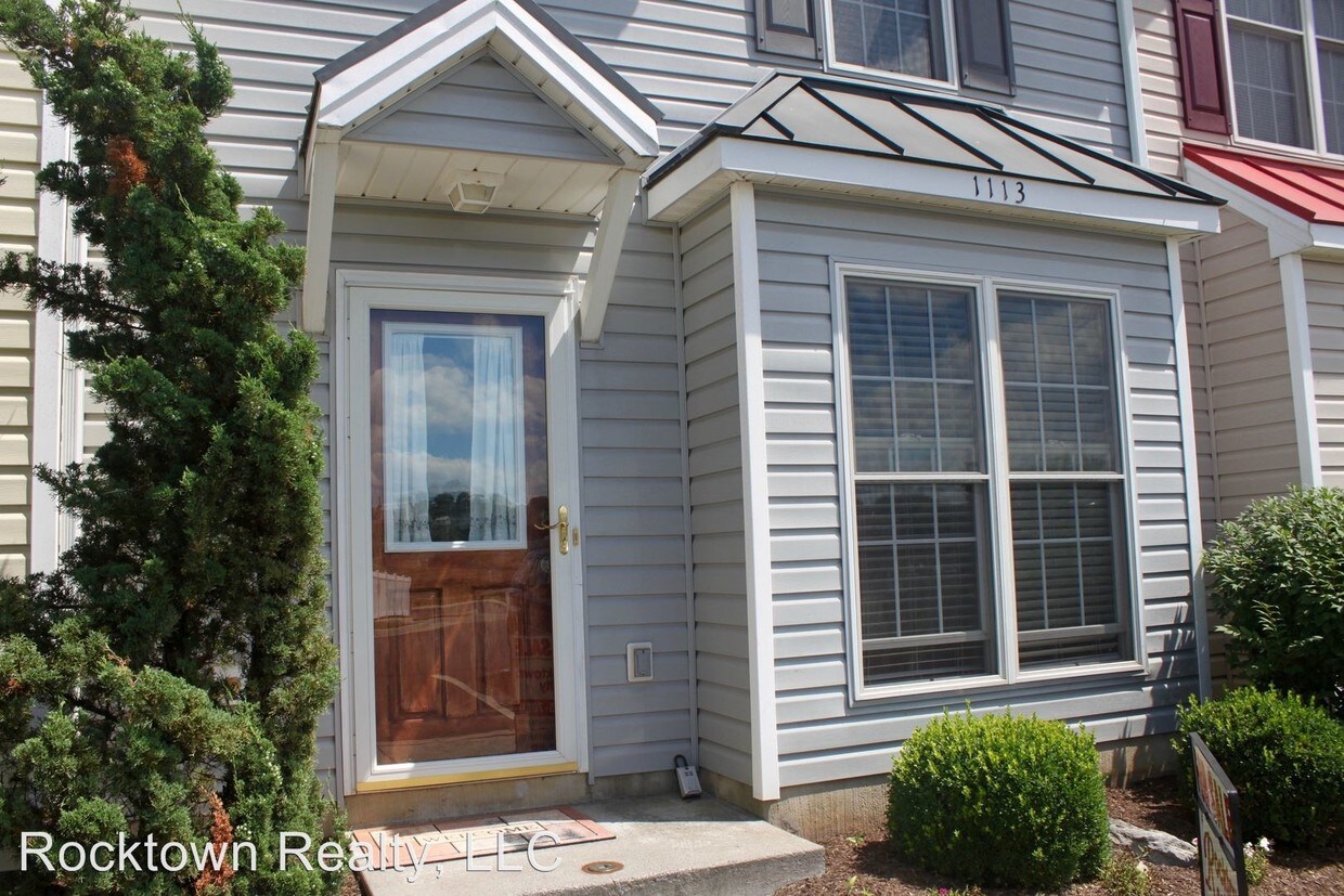 Primary Photo - 1113 Paul Revere Ct