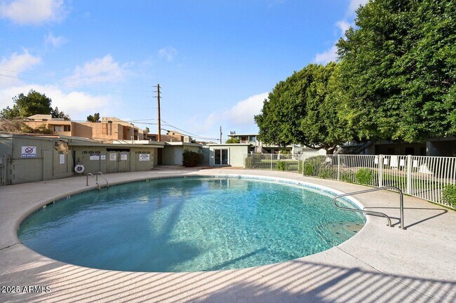 Foto del edificio - 1702 W Tuckey Ln