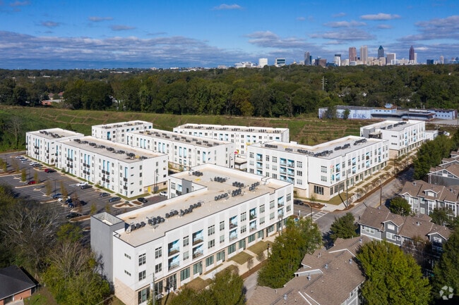 Photo - The Skylark Apartments