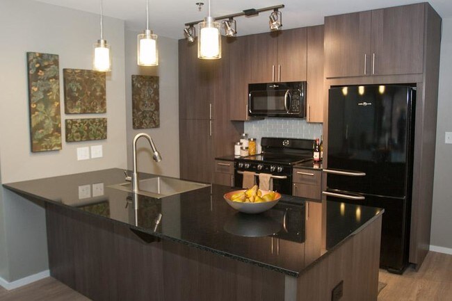 Building Photo - 228 W Scott St