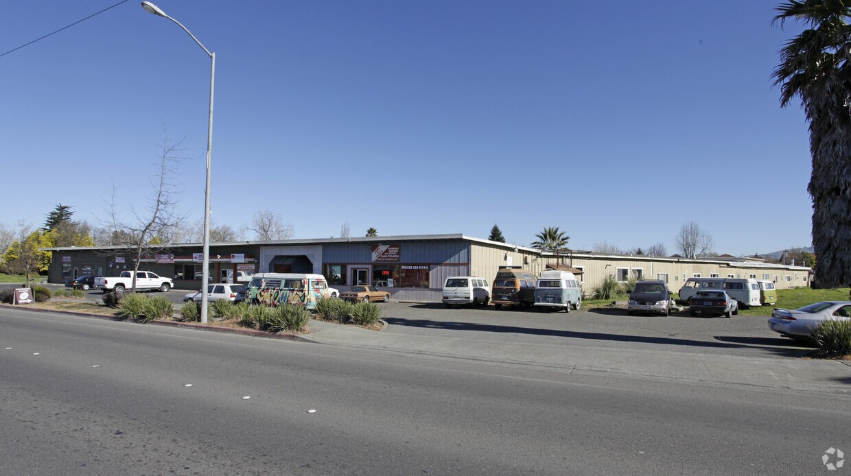 7874 - 7890 Old Redwood Highway - 7874-7890 Old Redwood Hwy
