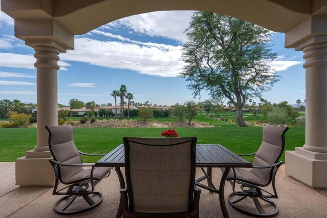 Building Photo - 48470 Casita Dr