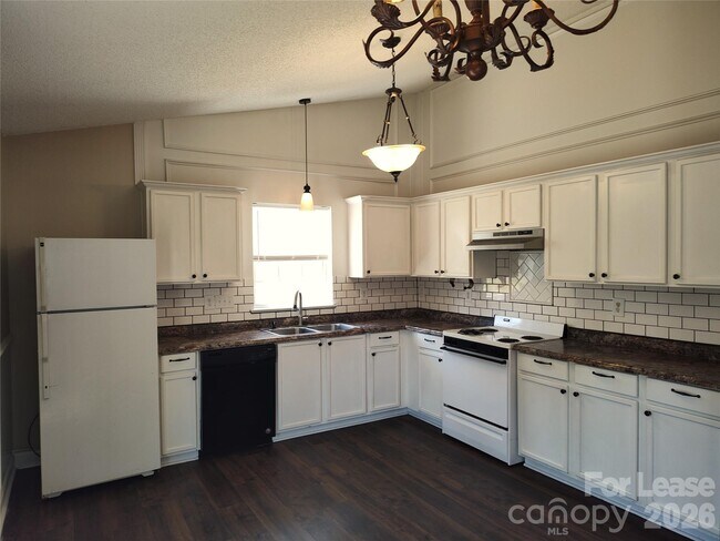 Foto del edificio - 1408 Jordans Pond Ln