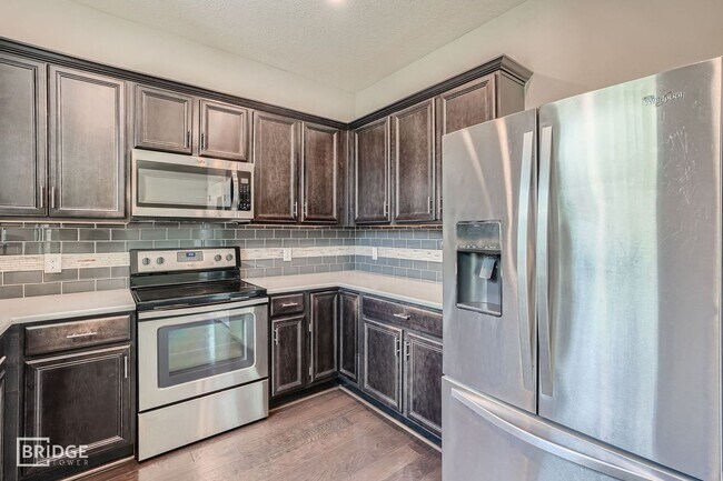 Foto del edificio - 10710 Southern Forest Dr