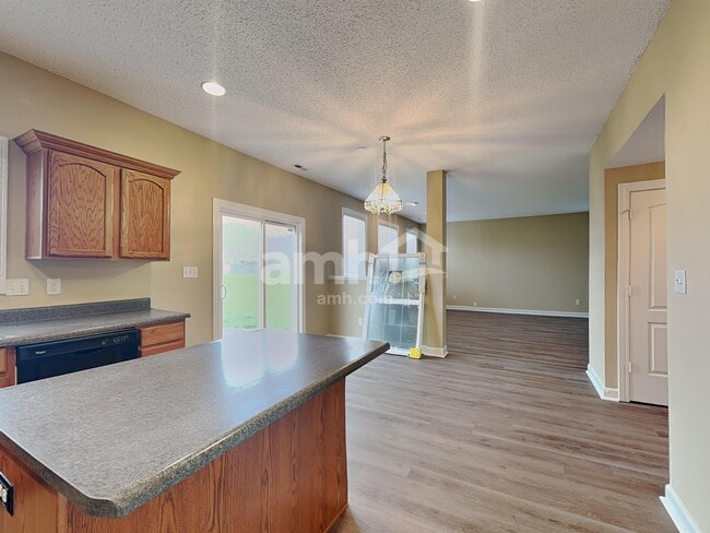 Foto del edificio - 5896 Monticello Square Ln