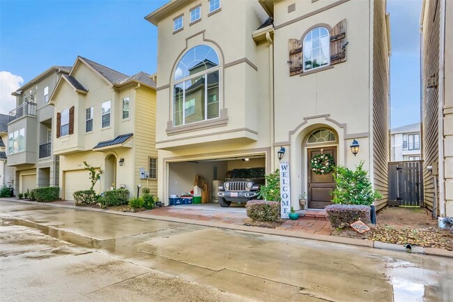 Building Photo - 9102 Harbor Hills Dr