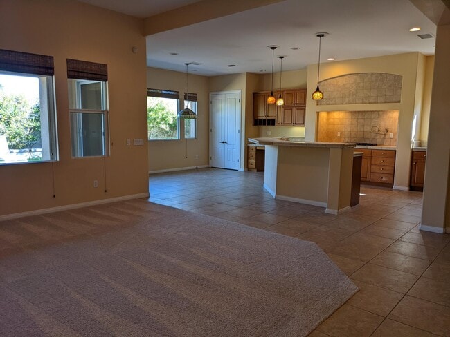 Building Photo - 110 Tesori Dr