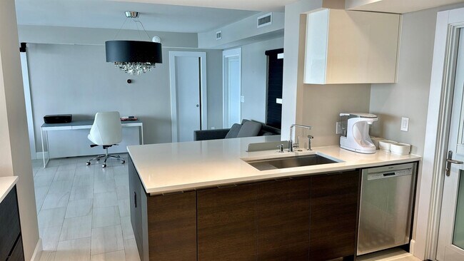 Foto del edificio - 333 NE 21st Ave