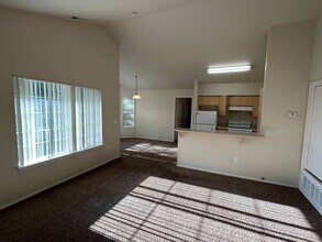 Building Photo - 215 N Sea Fury Ln