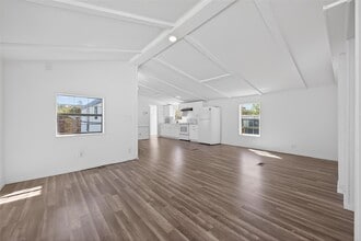 Building Photo - 208 Yaupon Harbor