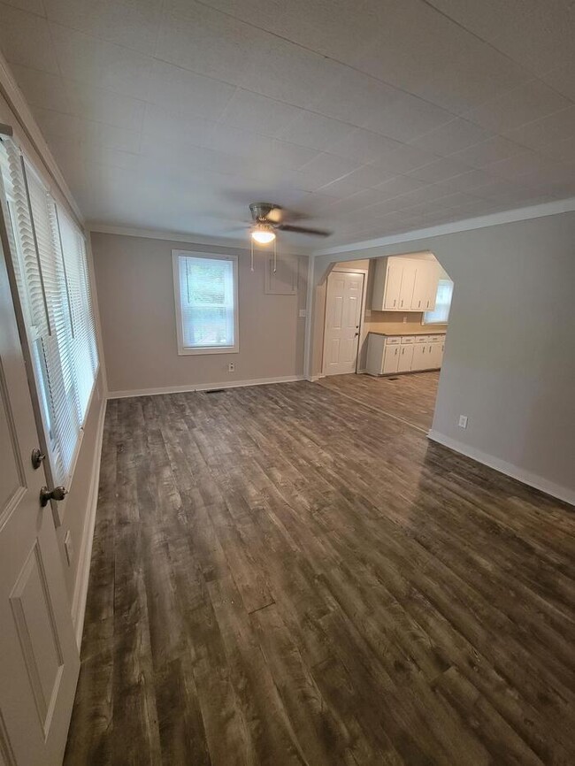 Building Photo - 2442 Indian Trail