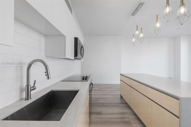 Building Photo - 101 Diplomat Pkwy