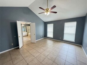 Building Photo - 8926 Diamond Lake Ln