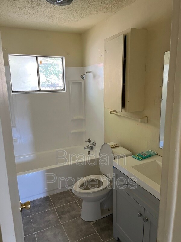 Foto del edificio - 1150 S 73rd E Ave