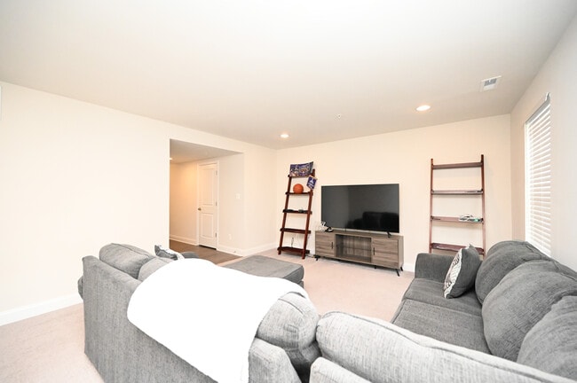 Foto del edificio - 522 Calvert Way