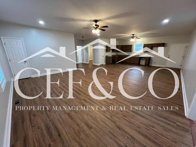 Foto del edificio - Spacious 3 Bed / 2 Bath Home – District 7, Spartanburg