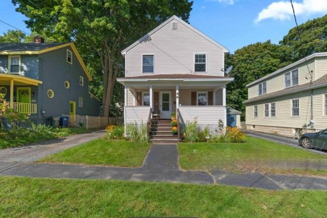 Building Photo - 46 Bellevue Ave