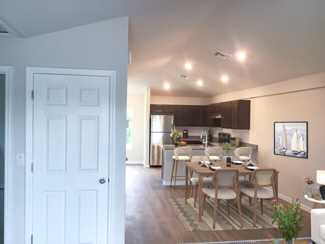 Foto del interior - 27074 Adams St