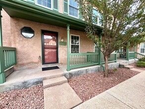 Building Photo - 119 Iveystone Ct