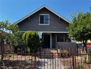 Building Photo - 181 W 42nd Pl