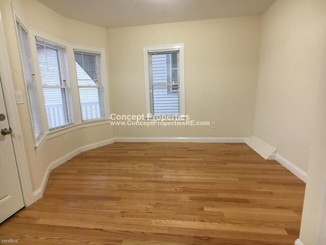 Foto del edificio - 4 br, 2 bath  - 14 Flint St # 1A