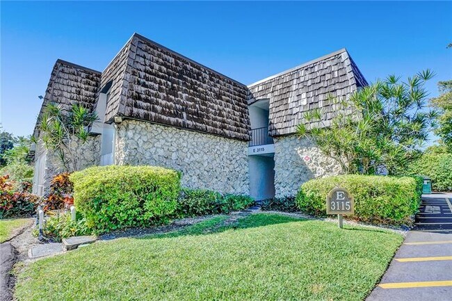 Foto del edificio - 3115 Oakland Shores Dr