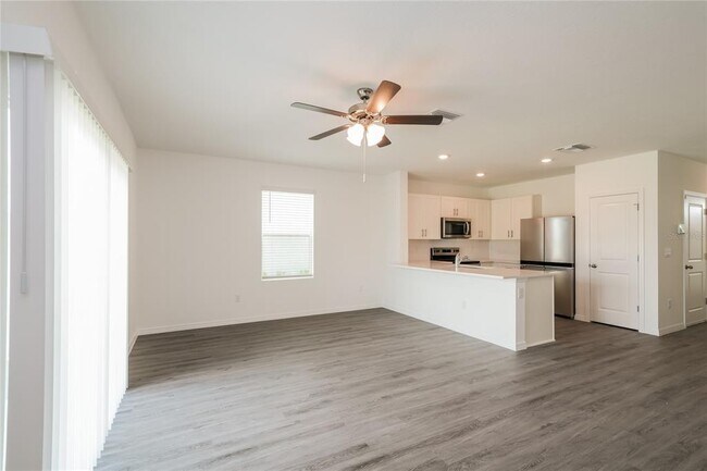 Building Photo - 8462 Alpine Mdw Ln