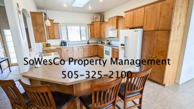 Foto del edificio - Beautifully Furnished Home on 2.5 acres