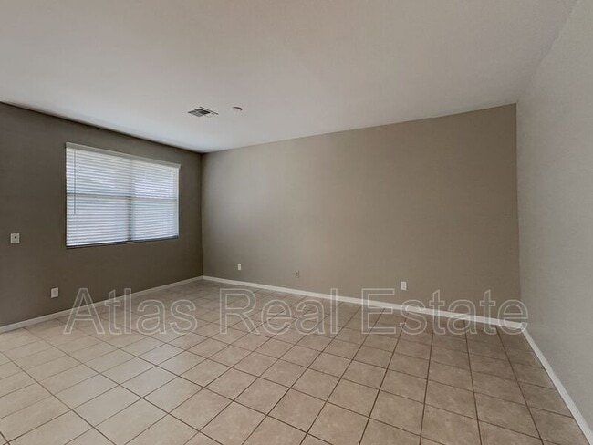 Building Photo - 40481 W Jenna Ln