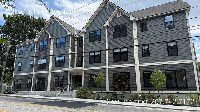 Building Photo - 725 Central Ave