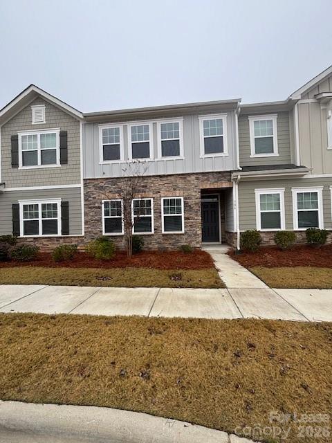 Building Photo - 306 Sagecroft Ln