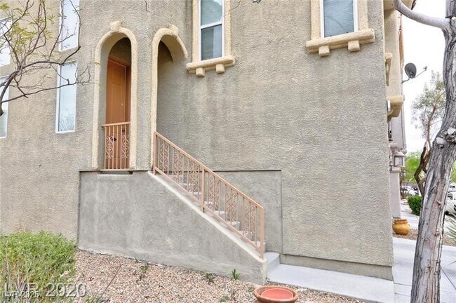 Foto del edificio - 9360 Roping Cowboy Ave