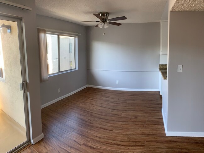 Building Photo - 711 Orange Grove Ave