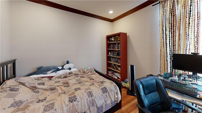 Foto del edificio - 14569 Benefit St