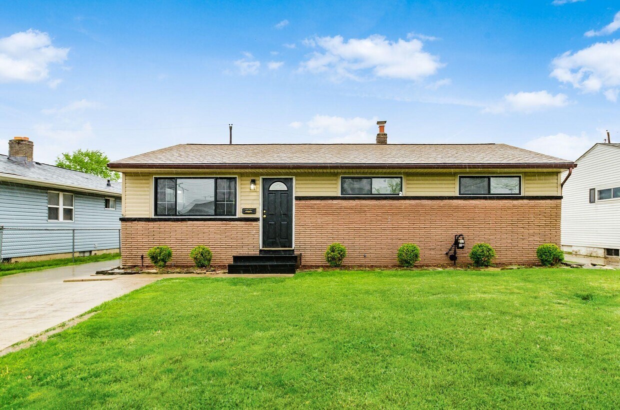 Primary Photo - 4155 Dixie Ct