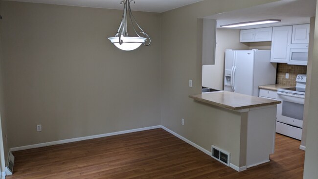 Foto del edificio - 8715 Garrison Ct