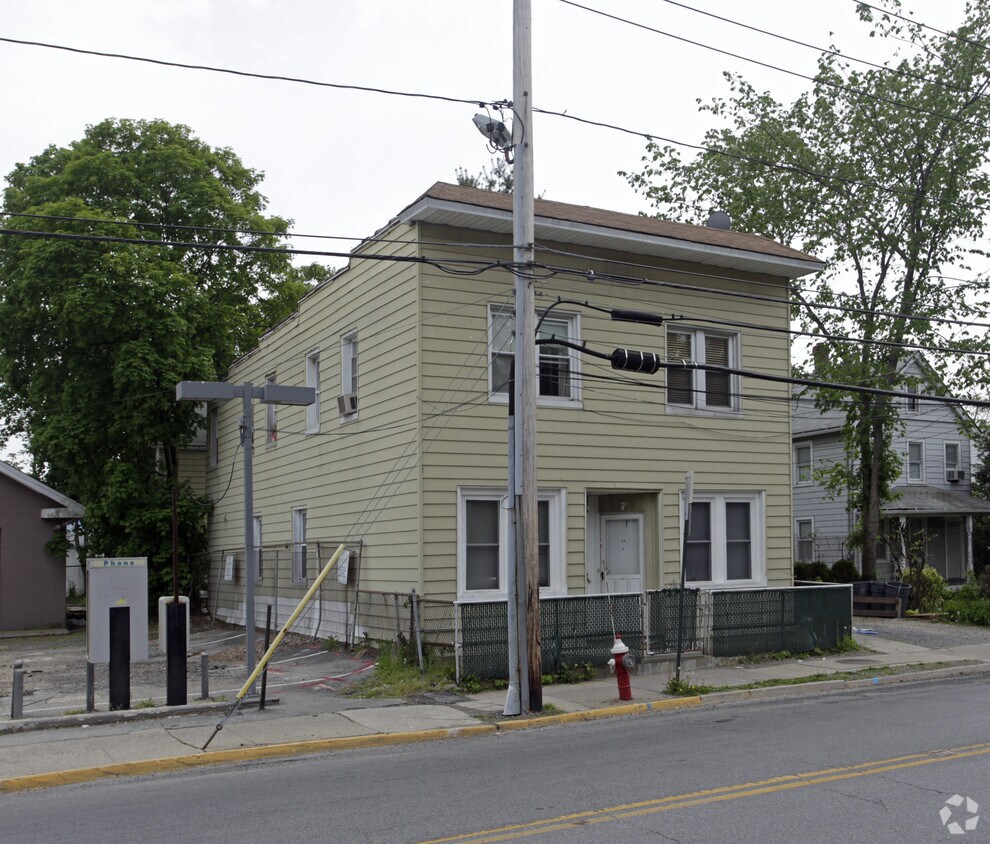Foto del edificio - 4 Steamboat Rd