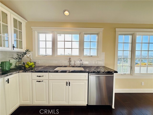 Foto del edificio - 2839 Carob St