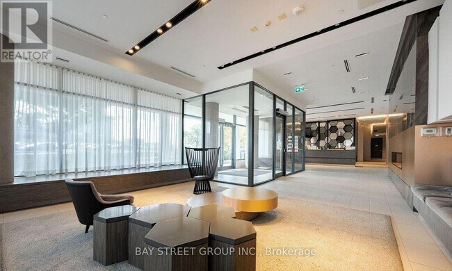 Building Photo - 128 Fairview Mall Dr