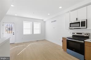 Building Photo - 2219 N 5th St