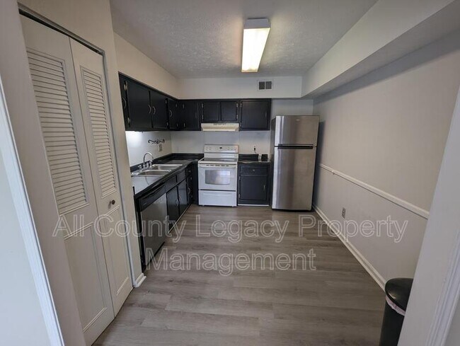 Building Photo - 192 Scandia Cir