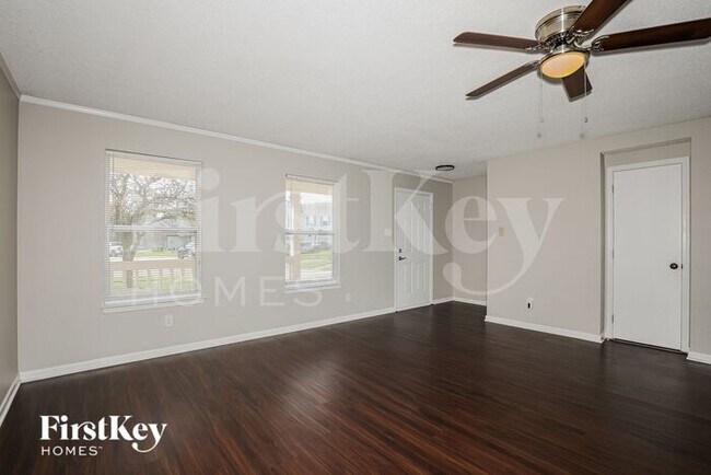 Foto del edificio - 11 Atherton Ct