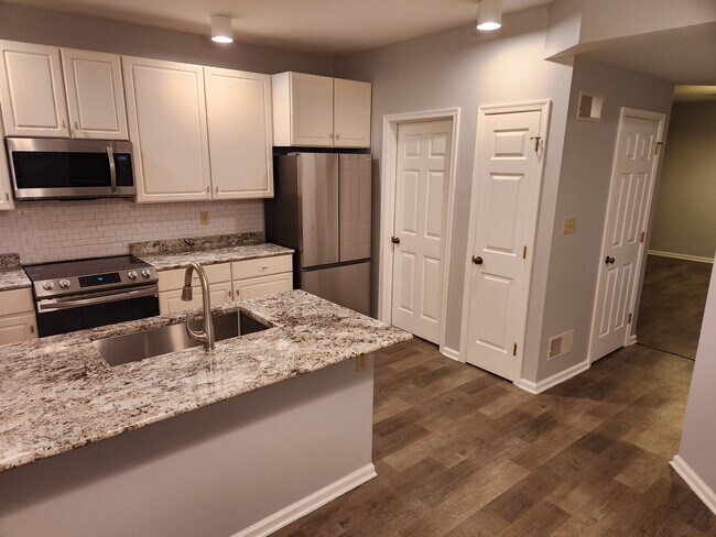 Foto del edificio - 184 Crescent Dr