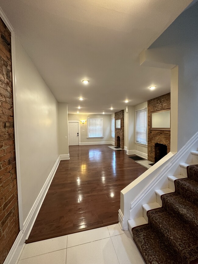 1st Floor - 428 Morrison Ave