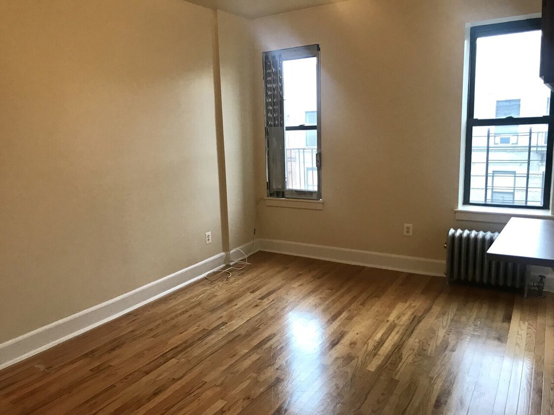 Primary Photo - 141 W 139th St