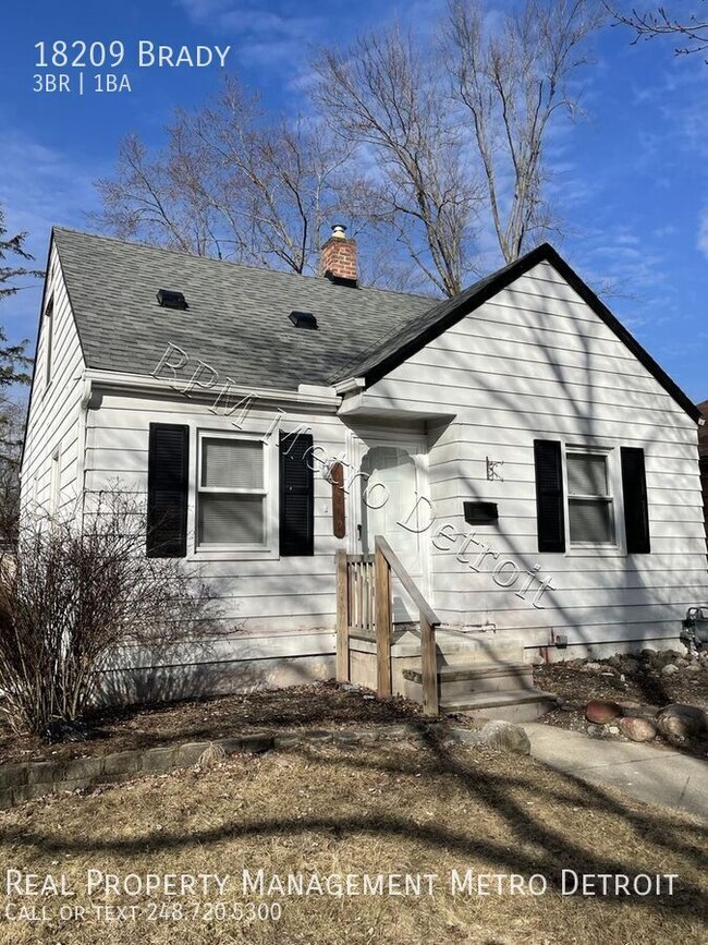 Building Photo - CHARMING BUNGALOW